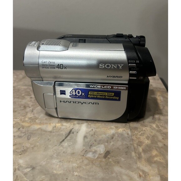 Sony Handycam DCR-DVD610 DVD-R Camcorder w/Battery-No Charger-Read